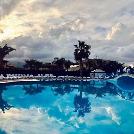 Mare Luna Village Campofelice Di Roccella Eksteriør bilde